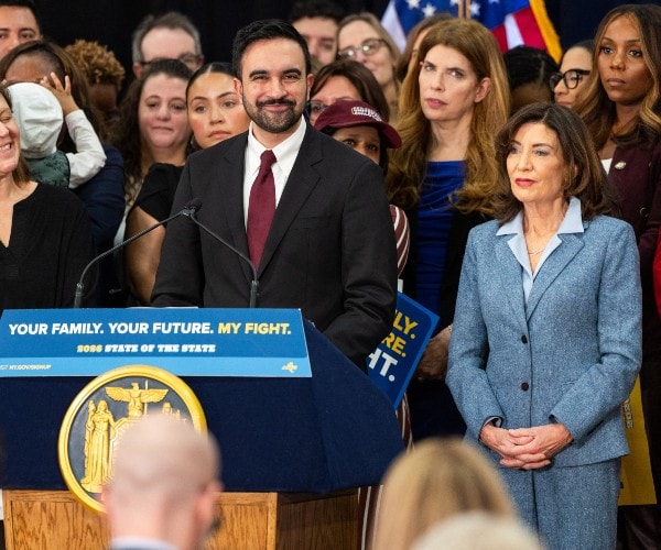 the big apple of the empire state of the united states mayoral politics policy and history 