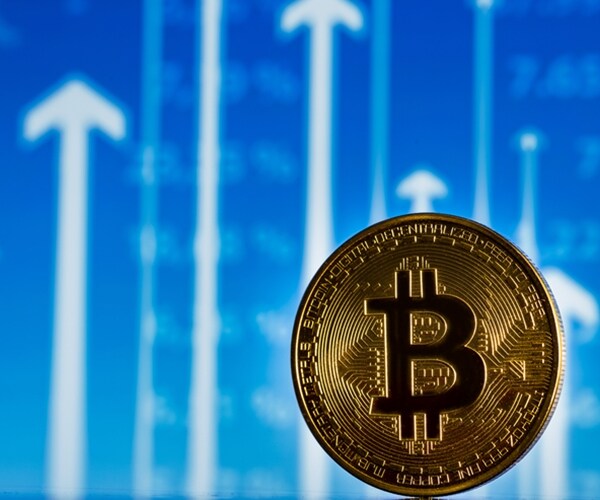 Bitcoin Price Rises Above $10,000 as Strategist Sees New High by July