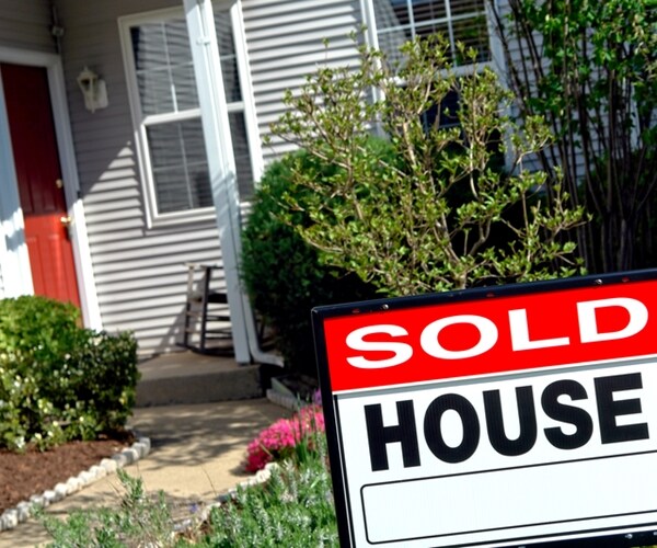 Existing-Home Sales Decline 8.5%, Most Since November 2015