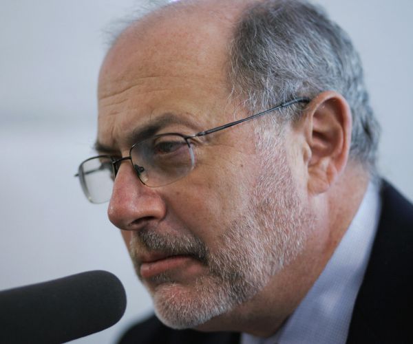 Robert Siegel, NPR's 'All Things Considered' Host, to Step Down