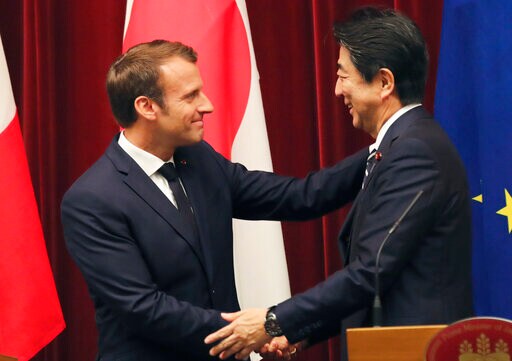 Leaders of Japan, France Share Middle East Concerns