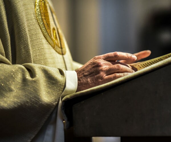 Anti-Catholicism Threatens to Break Through Barrett's Confirmation