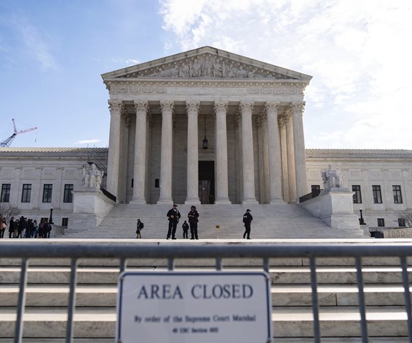 US Supreme Court Dodges Florida City's Challenge to Atheist Suit