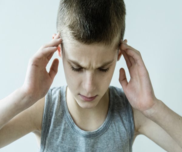 Sugar Pills Work as Well as Drugs for Kids' Migraines