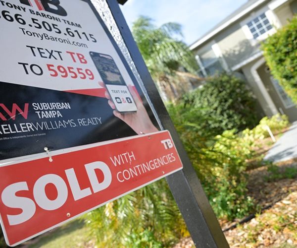 US Existing Home Sales Rebound; Prices Fall