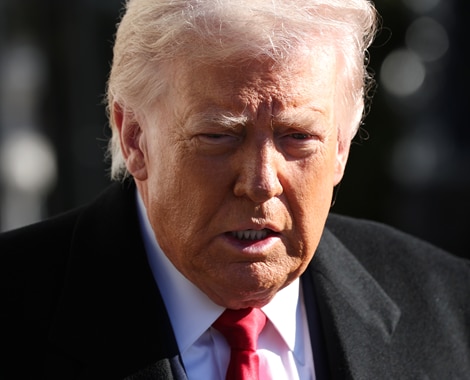 Trump Cancels Iran Meetings, Tells Protesters 'Help Is on Its Way'