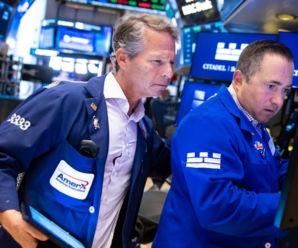 A Rally for Apple Leads Wall Street Higher