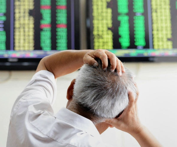 China Opens Stock Fraud Inquiry as Market Continues to Fall