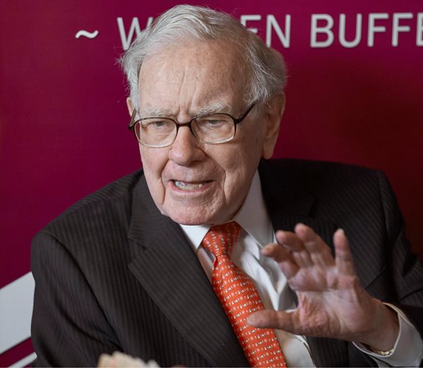 Berkshire Sheds GM, P&G as Its Cash Rises to $157B