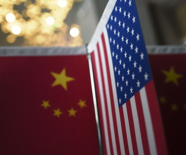 united states and china flags