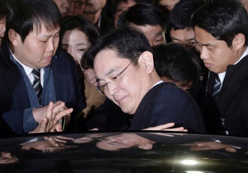 Samsung Family Succession Hits Snag with Chief's Arrest