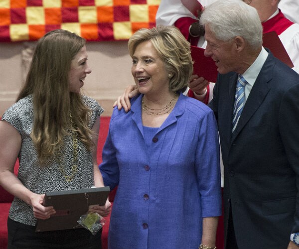 Clinton Foundation to Lay Off Dozens By End of Year