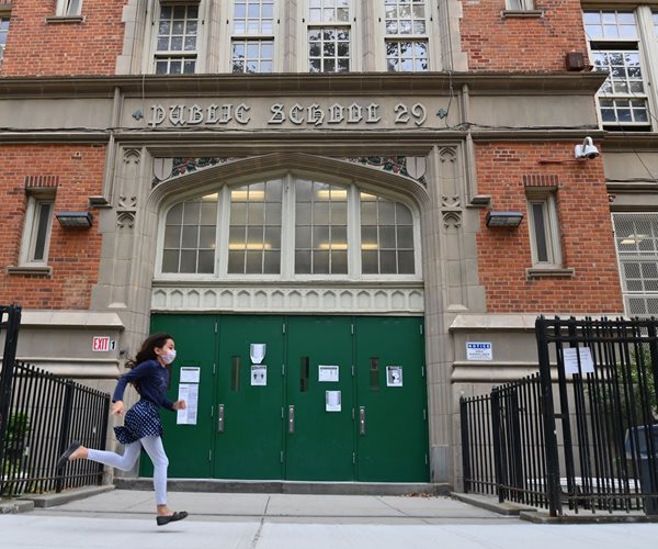 New York City Schools to Close Again as City Fights Virus