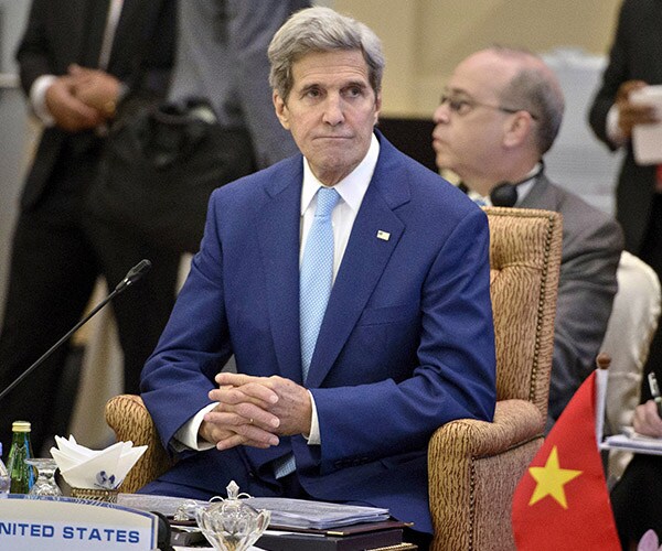 Kerry in Hanoi to Mark 20th Anniversary of US-Vietnam Ties