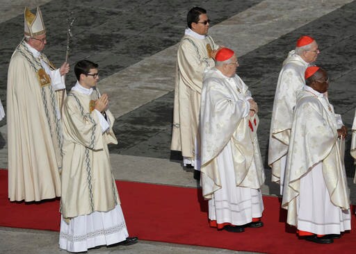 Pope Shuts Holy Door, but Urges: Stay Open to Reconciliation