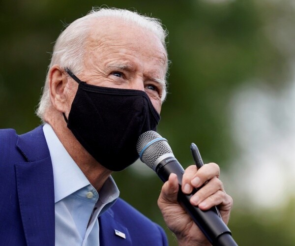joe biden speaks at campaign event