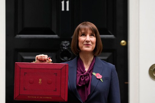 UK Treasury Chief Unveils Budget with 40 Billion Pounds in Tax Hikes, Promising Greater Investment