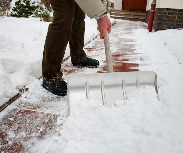 4 Indiana Snow Deaths Blamed on Clearing It Away