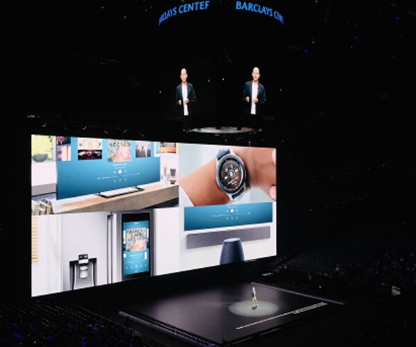 Spotify Strikes Deal With Samsung to Help Fight Off Apple Music