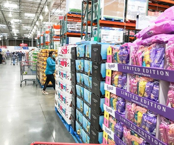 Sell, Stow or Dump? Retailers Wrestle With Mountain of Unsold Stock