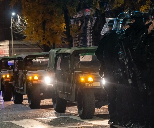Oregon Gov Finally Deploys National Guard After 5 Months of Riots, Protests