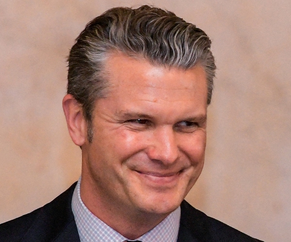 Report: Hegseth Sets Deadline for Anthropic on AI Safeguards