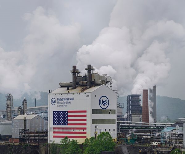 US Manufacturing Contracts a 3rd Straight Month