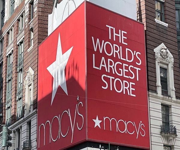 Macy's Quarterly Profit and Sales Slip in Q2