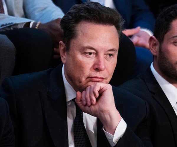 Elon Musk: Fed Foolish Not to Have Cut Interest Rates 