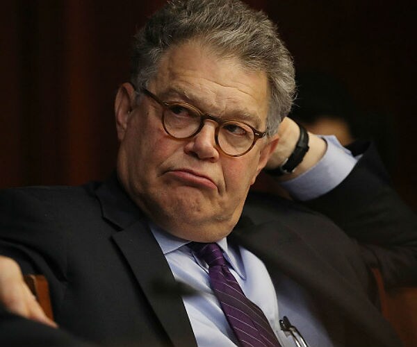 Franken Pressured to Quit as Dems Declare 'Zero Tolerance' 
