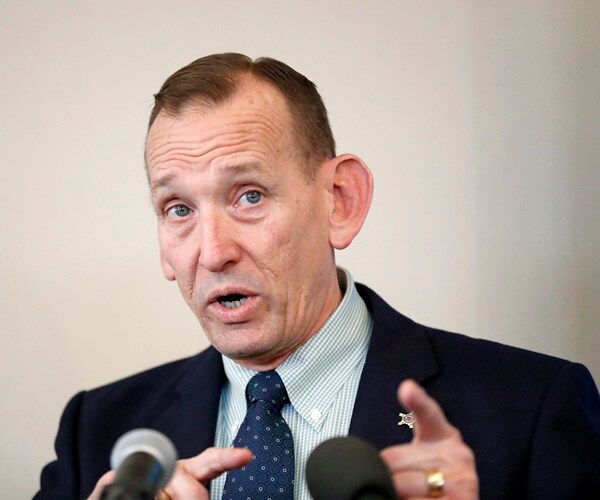 randolph tex alles speaks to the press