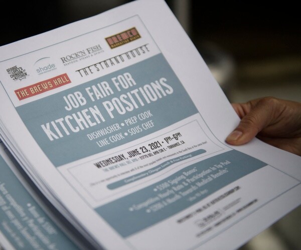 Unemployment Falling Faster in States Cutting 300 Jobless Benefit
