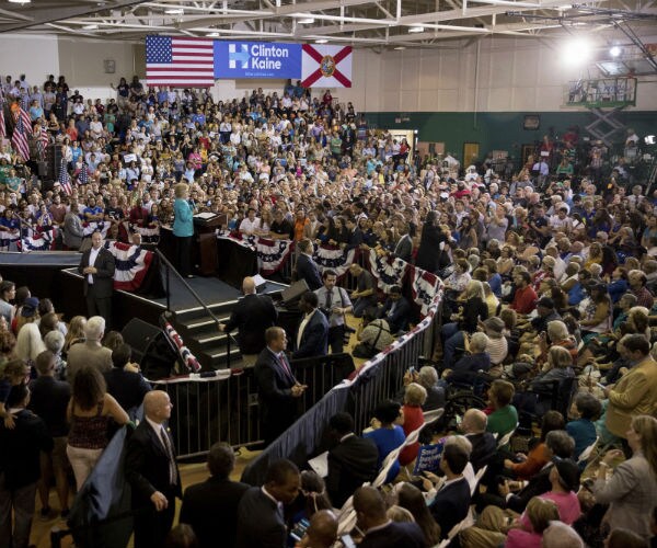 Hillary Does Impression of 'Lurking Donald' in Florida