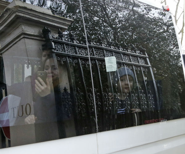 British Police Say Russian Spy May Have Been Poisoned at Home