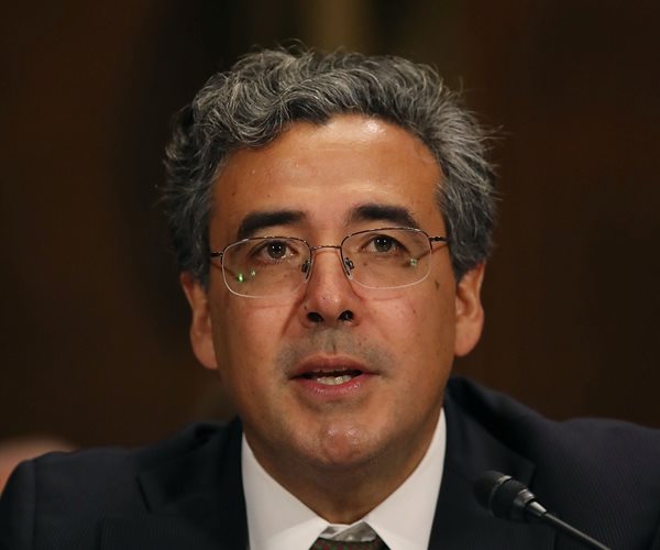 White House's Top Lawyer at the Supreme Court to Resign