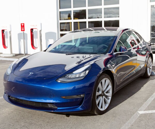 Tesla Sticks by Model 3 Target, Posts Biggest Quarterly Loss