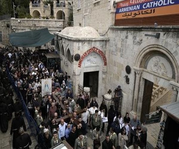 In Jerusalem, Palestinian Christians Observe Scaled-Down Good Friday Rituals