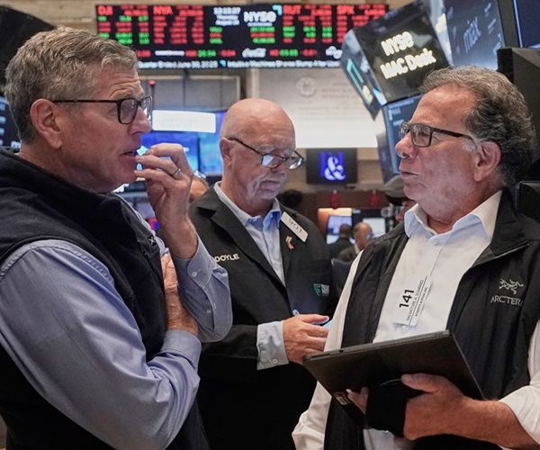 Barclays Lifts 2025 S&P 500 Target 2nd Time in 3 Months