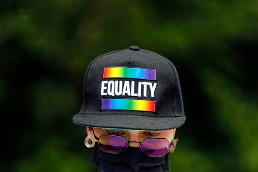 Calls for Romania's President to Reject Gender Studies Ban