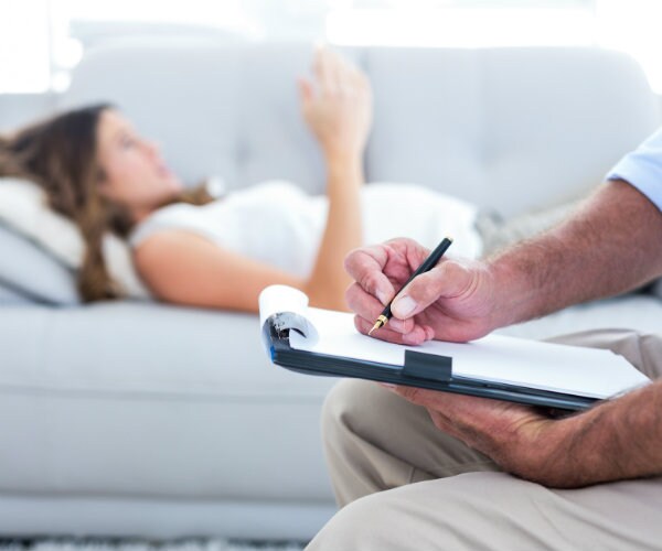 Panel Calls for Depression Screenings in Pregnancy