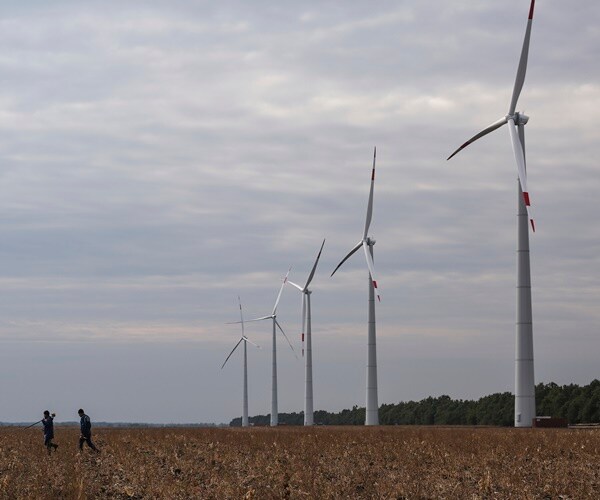 President's Windmill Hatred Is a Worry for Booming Industry