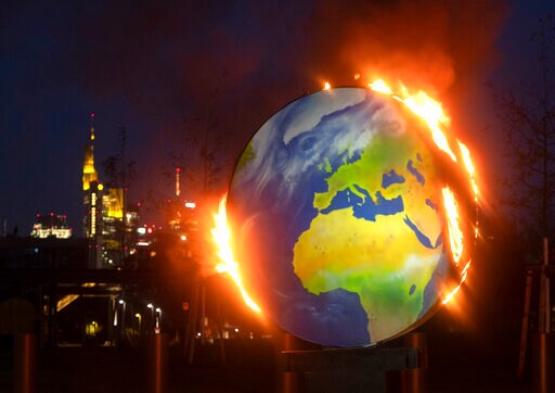 US Formally Exits Paris Pact Aiming to Curb Climate Change