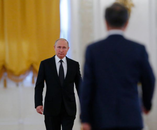 Senate Panel Agrees With Intelligence Findings on Russian Election Meddling 