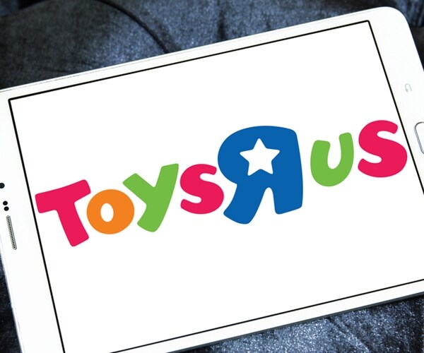 Who Killed Geoffrey the Giraffe? The Last Days of Toys 'R' Us