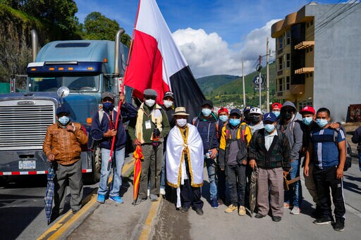 Guatemalans Protest President, Attorney General