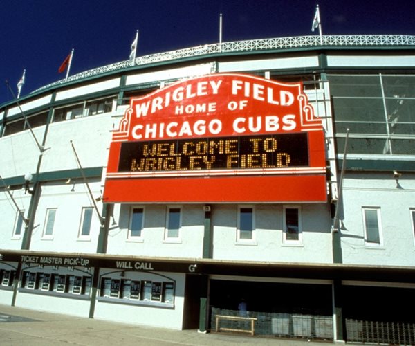 S&P Cuts Illinois' Credit Rating to Notch Above Junk