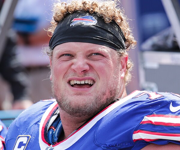 Eric Wood, Buffalo Bills Center, Retires Due to Neck Injury
