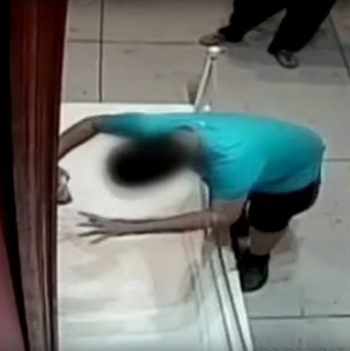 Boy Trips in Museum, Punches Hole Through $1.5 Million Piece of Art