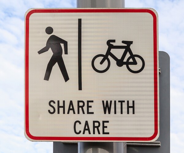 Who Is in the Wrong? Cyclist, Pedestrian Accident Sparks Debate