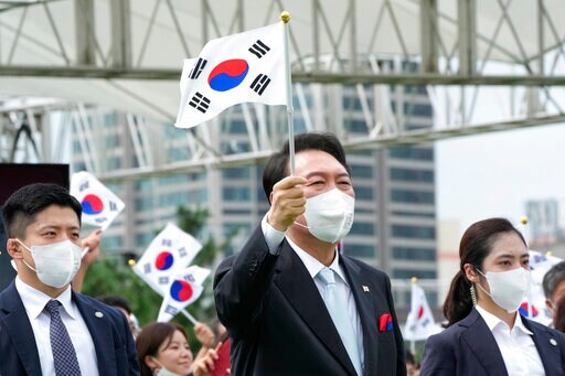 S Korea Offers North Economic Benefits for Denuclearization